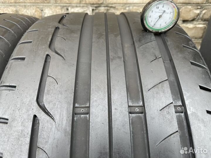 Dunlop Sport Maxx RT 245/45 R19 и 275/40 R19