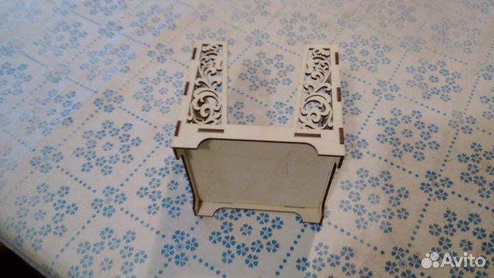 Салфетница из дерева