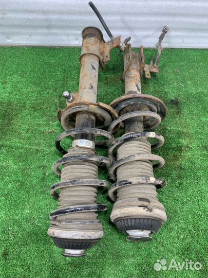 Стойка подвески передняя Opel Astra седан 1.8