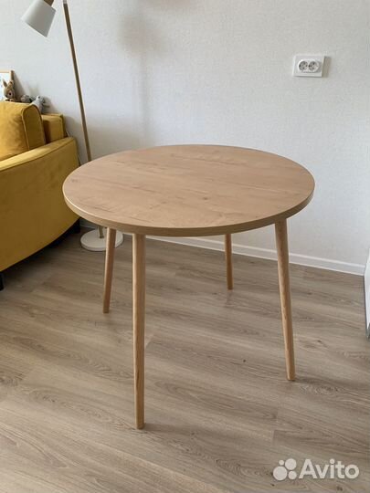 Кухонный стол круглый