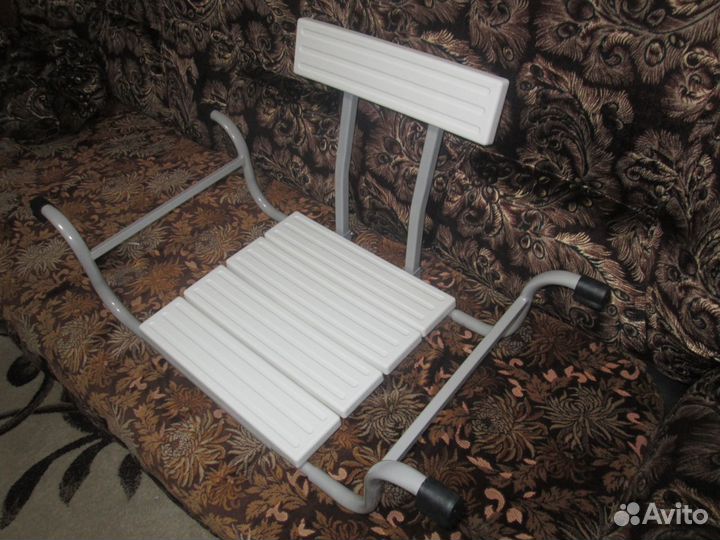 Сиденье для ванны