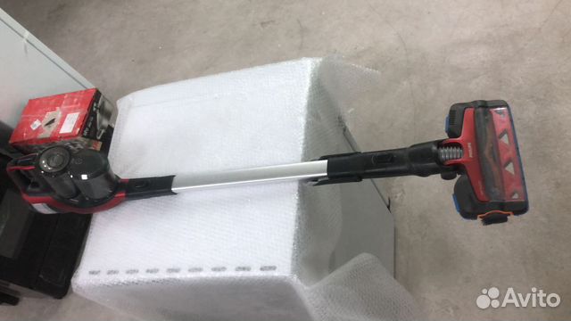 Вертикальный пылесос Philips SpeedPro Max FC6823