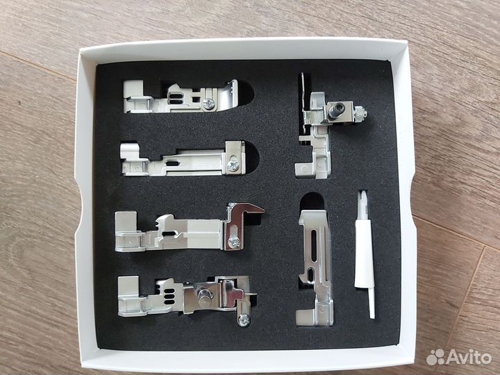 Комплект лапок для оверлока Merrylock 5-ти нит