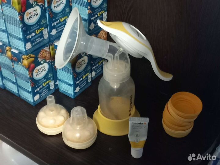 Молокоотсос medela ручной