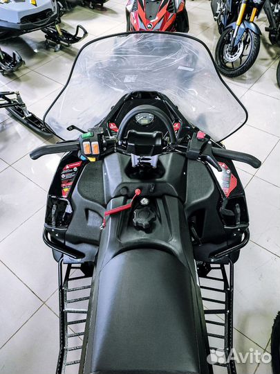 Снегоход Stels Ставр MS600 WT