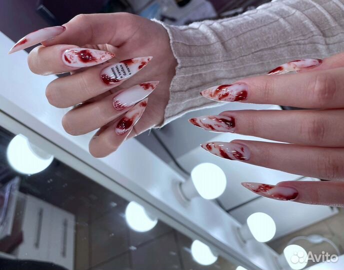 Маникюр, педикюр, наращивание ногтей