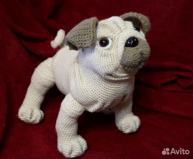 Вязаная игрушка ручной работы. Мопс