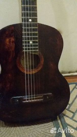 Акустическая гитара