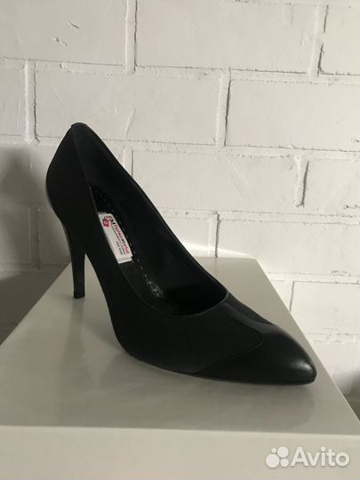 Туфли черные Max Mara (новые)