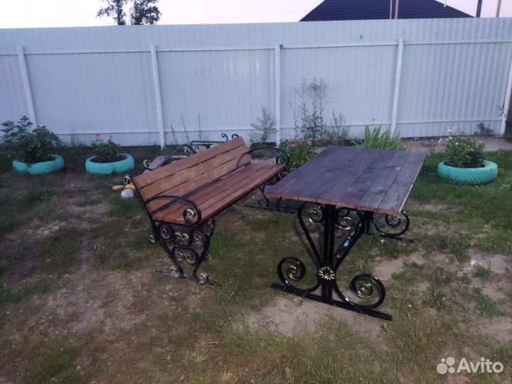 Стол уличный