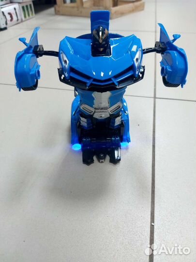 Машинка на радиоуправлении