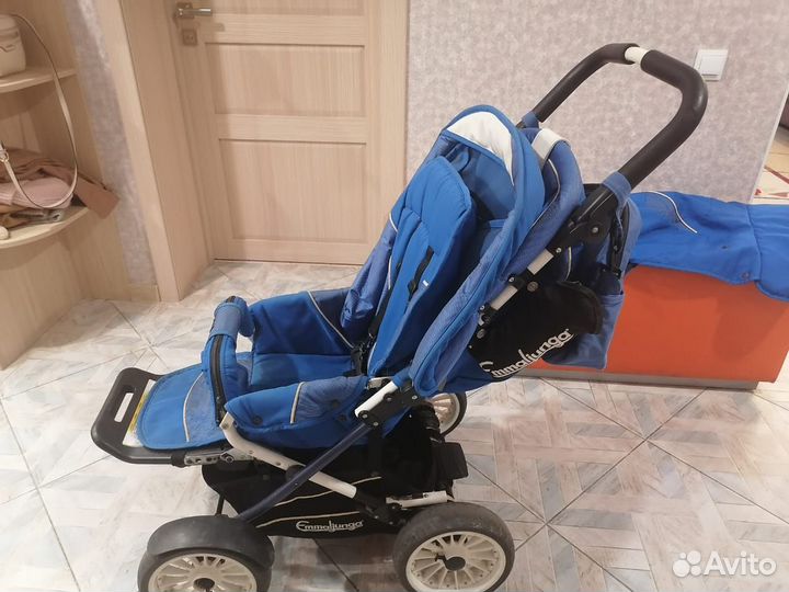 Прогулочная коляска