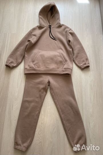 Костюм спортивный женский