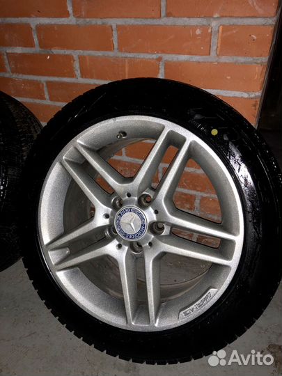 Литые диски R17 с 2 комплектами резины