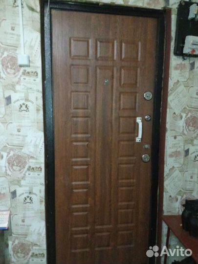 Дверь входная металлическая бу