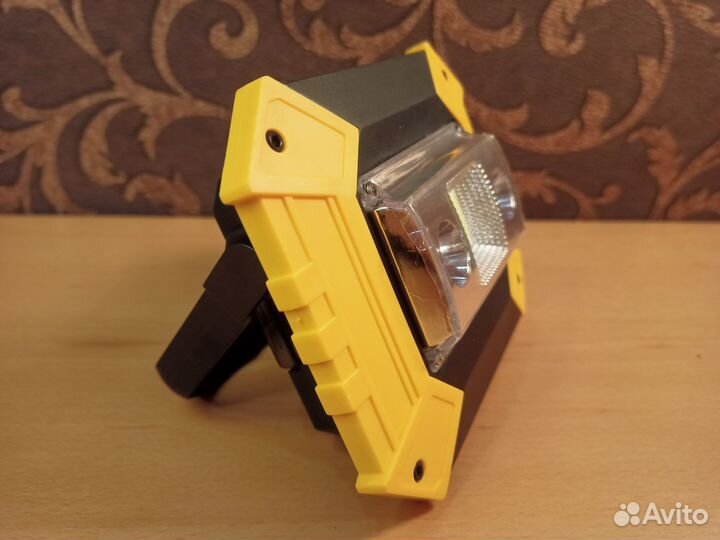 Фонарь светодиодный