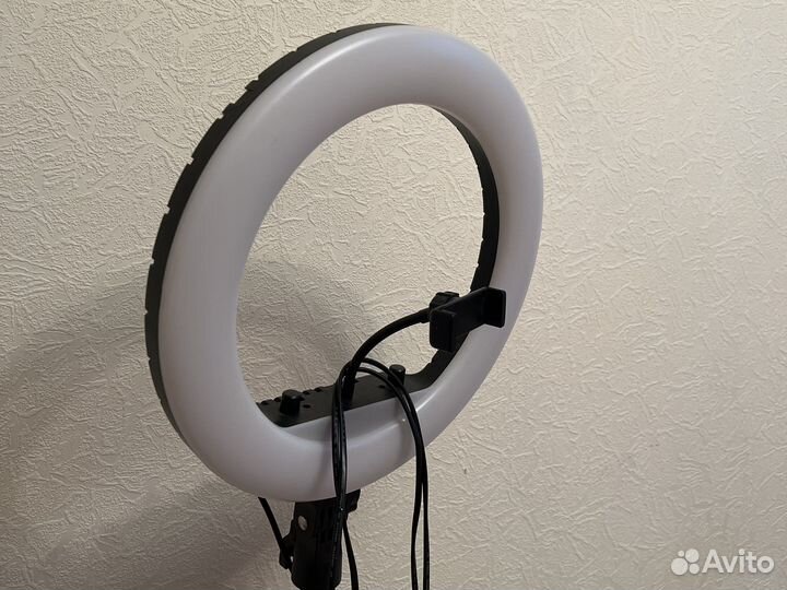 Кольцевая лампа 36 см RL-14