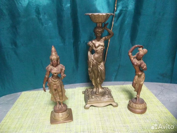 Статуэтки бронзовые