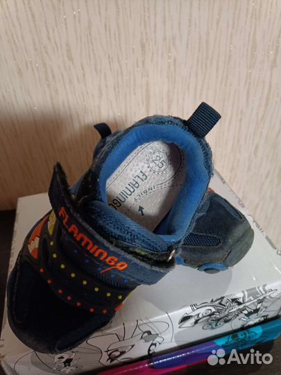 Кроссовки детские для мальчика 25