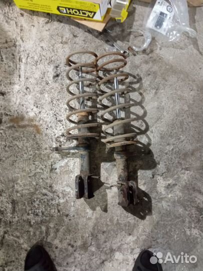 Стойки, пружины, домики, опорники Ваз 2109-2114