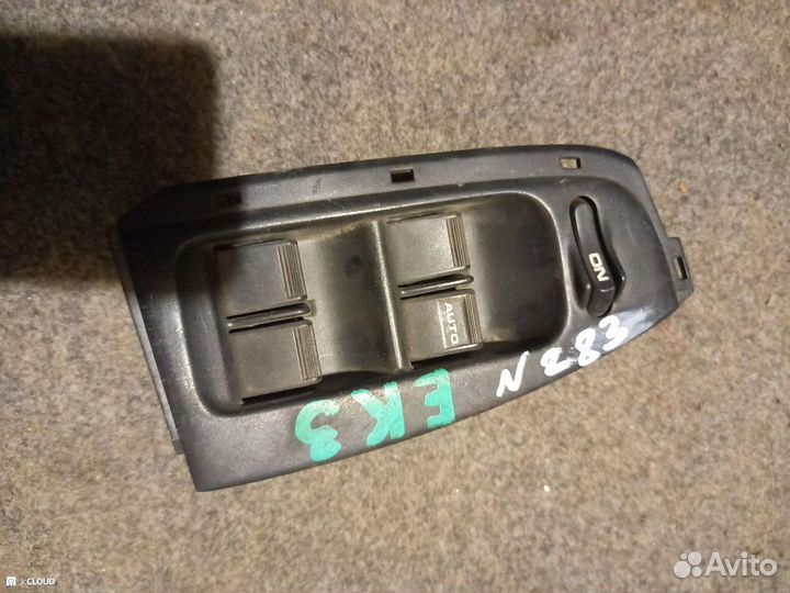 Блок упр. стеклоподьемниками на honda civic EK3