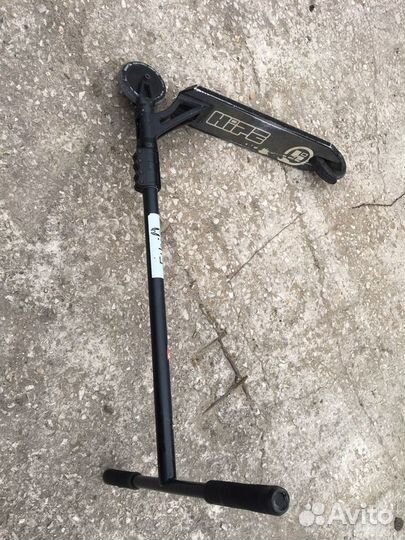 Трюковой самокат hipe