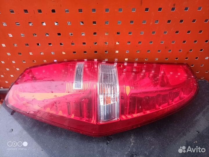 Фонарь задний Hyundai grand sterex