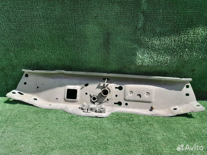 Панель передняя Opel Astra H (датчик удара)