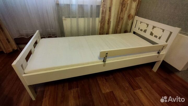 Кровать детская IKEA с матрасом