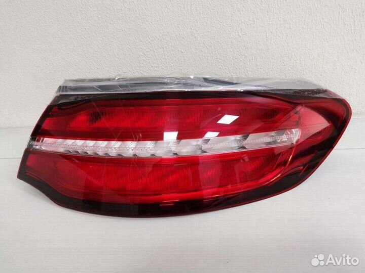 Задний правый фонарь Mercedes-Benz Gle C292