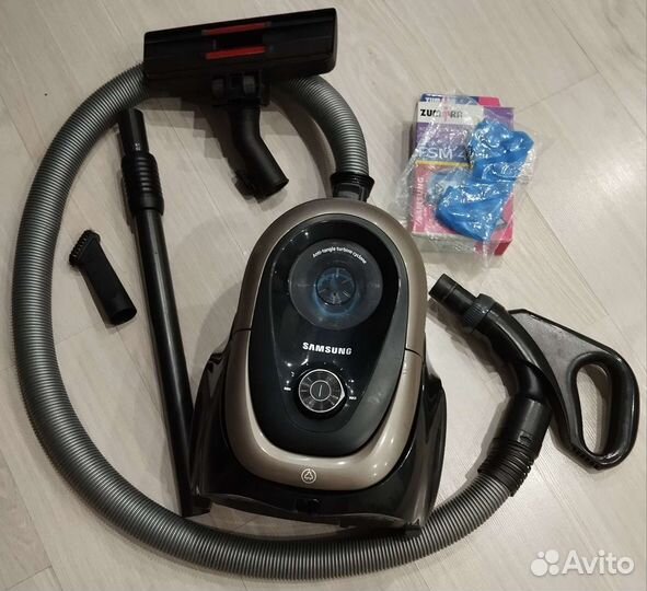 Пылесос Samsung SC18M21 (1800W)