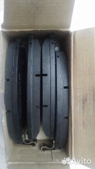 Колодки тормозные дисковые передние