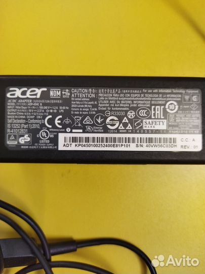 Блок питания для ноутбука(aser 19v)