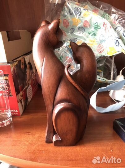 Статуэтка кошки деревянная