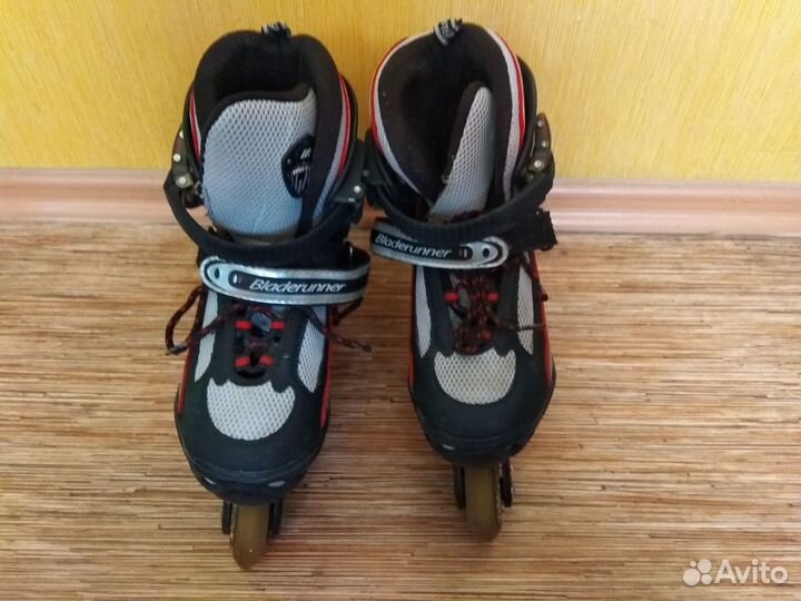 Ролики раздвижные Bladerunner р.35-38 72 мм