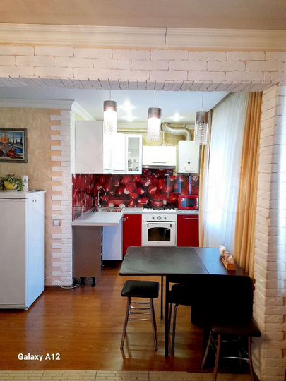 2-к. квартира, 68 м², 2/5 эт.