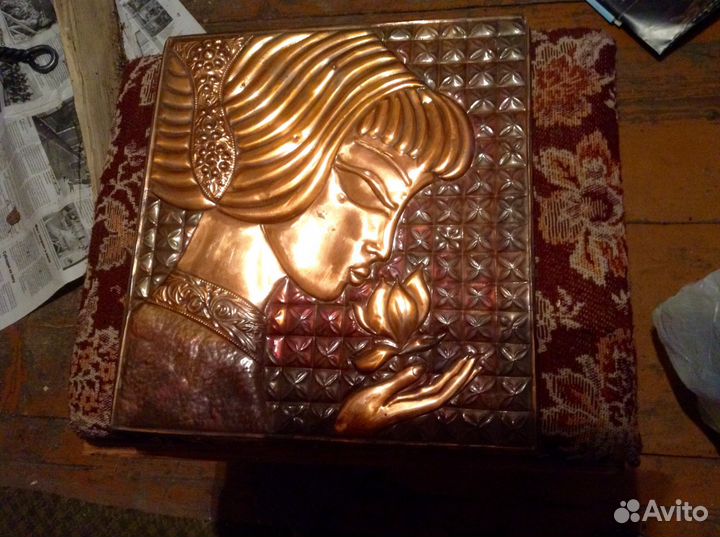 Медные панно