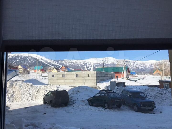 2-к. квартира, 54 м², 1/10 эт.