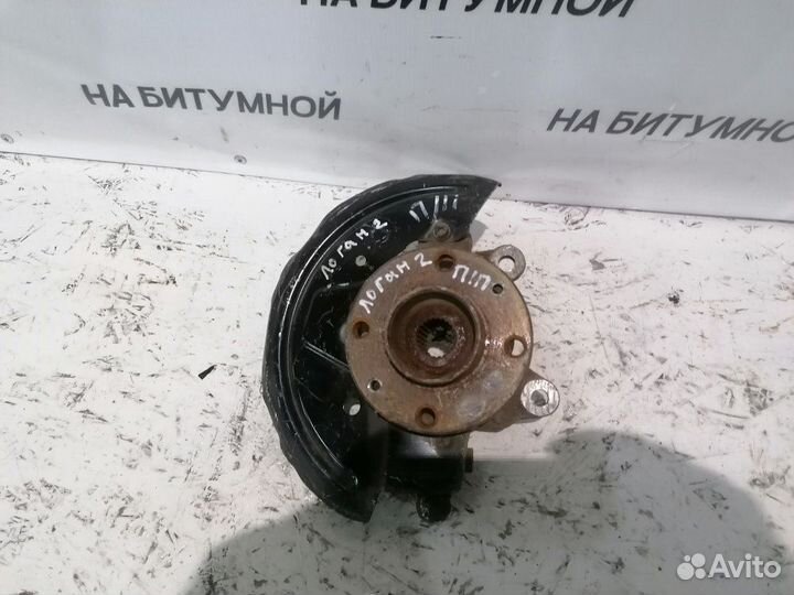 Поворотный кулак передний правый Renault Logan