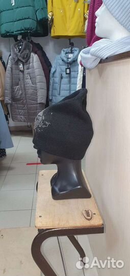 Шапка женская вязаная