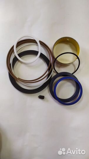 Ремкомплект гидроцилиндра 15173282 Volvo BL 61/71