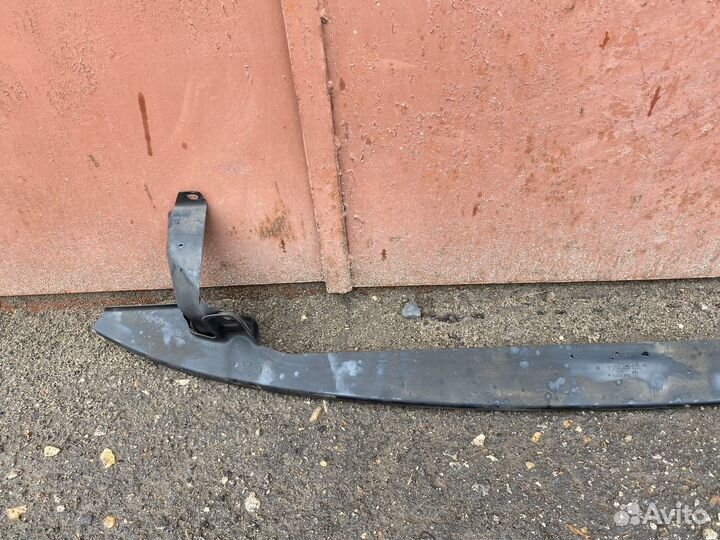 Усилитель переднего бампера нижний VW Golf 5 №2