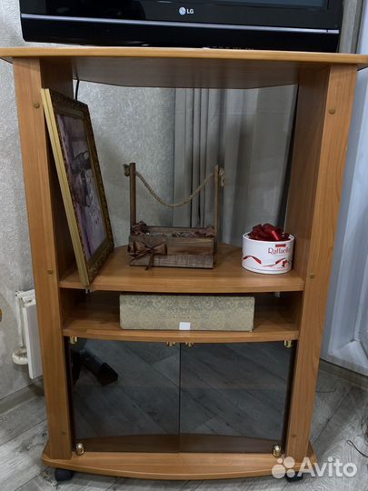 Тумба под телевизор