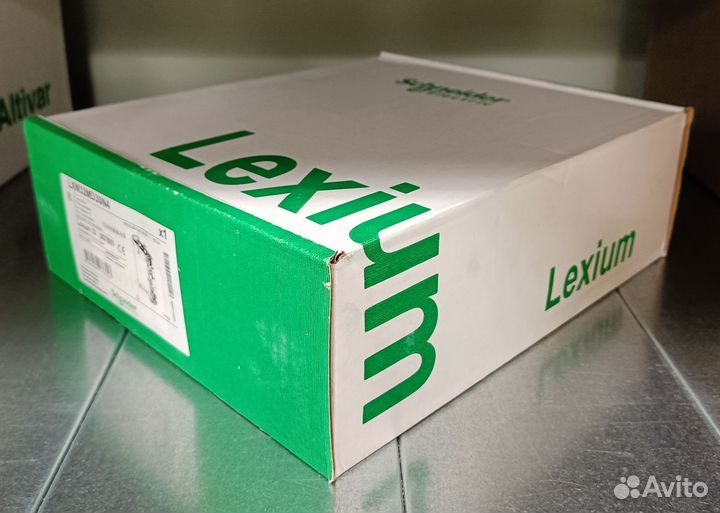 LXM32MD30N4 Сервопривод Lexium 32