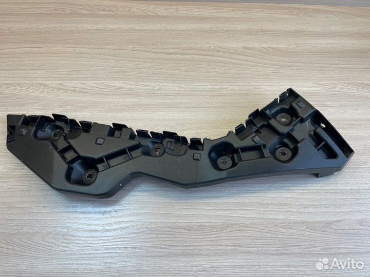 Кронштейн бампера задний левый LADA X-Ray