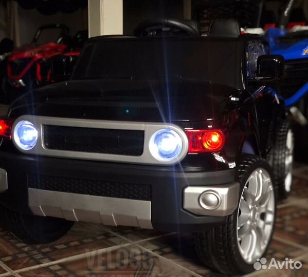 Детский электромобиль