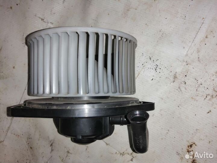 Моторчик печки Mitsubishi Lancer IX