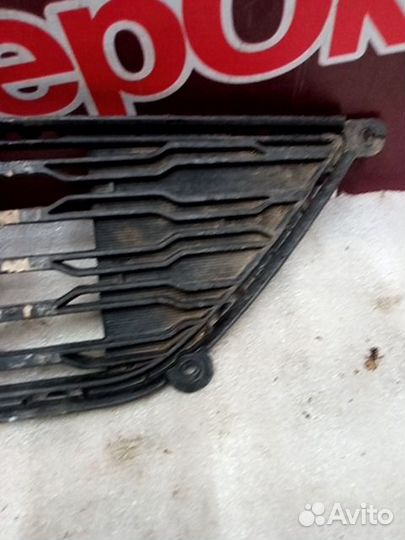 Решетка бампера Kia Ceed