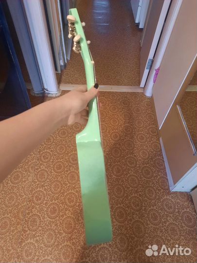 Гитара укулеле