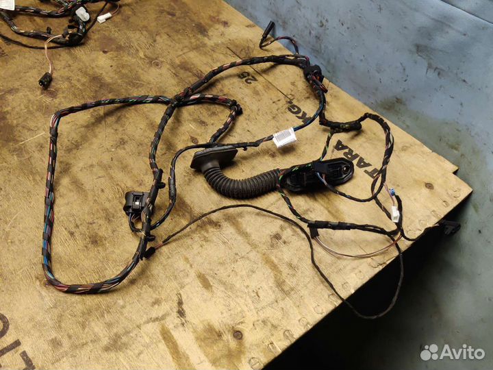 Проводка задней двери BMW X5 E70